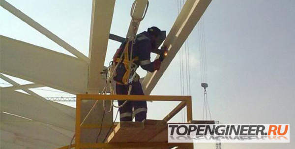 Монтаж балок - сварочные работы