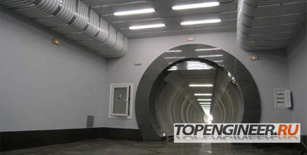 Монтаж подвесных конструкций - оформление метро