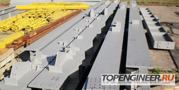 Изготовление колонн - склад изогнутых балок