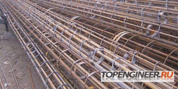 Изготовление свай - фермы из квадратной трубы на складе