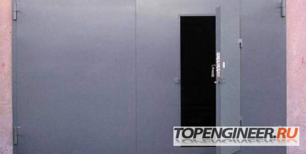 Изготовление ворот - дополнительная дверь